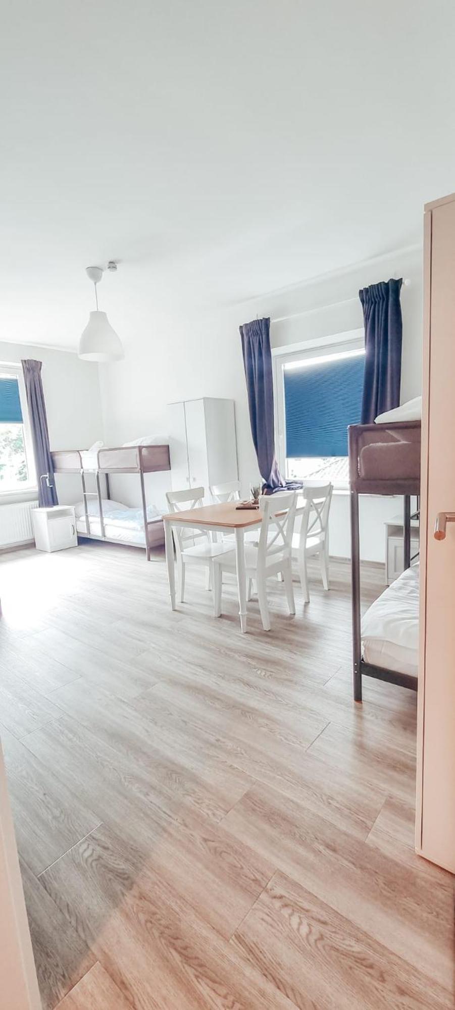 Sechsbettzimmer "Blau" In Zentraler Lage Brema Exterior foto